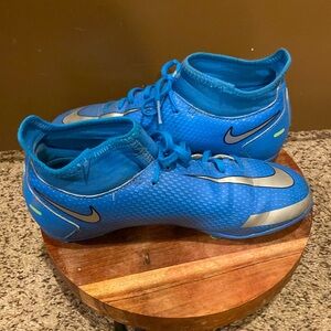 Nike Soccer shoes size 4